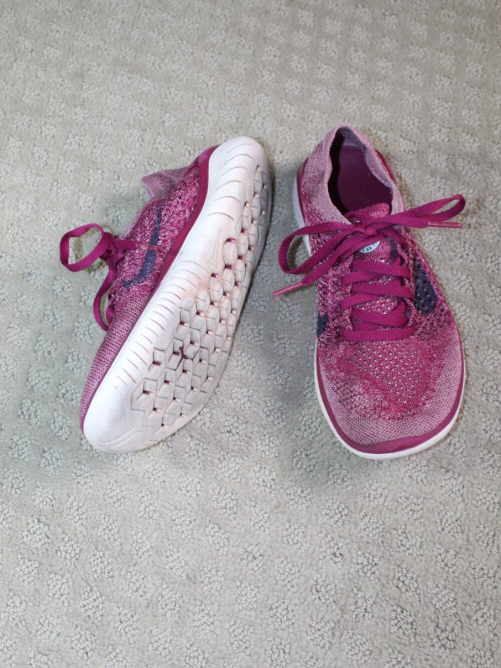 Nike Free RN Flyknit 2018 Women's Size 6 Raspberry Red Athletic Shoes 942839-600
